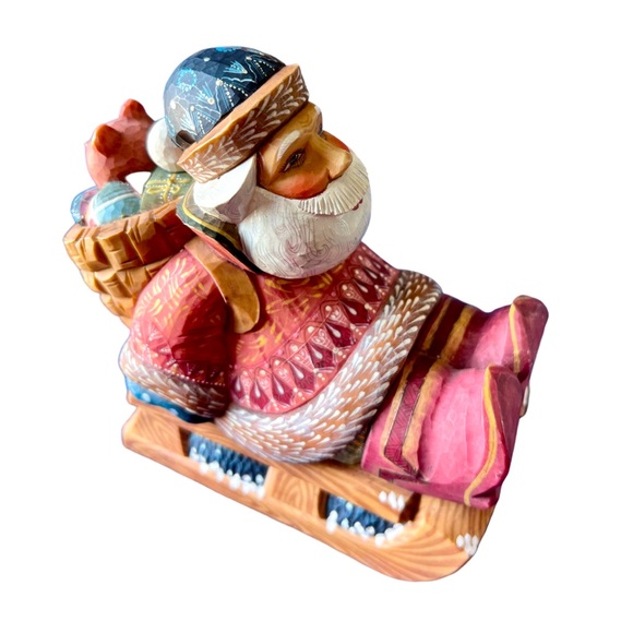 G DeBrekht “Russian Sleigh Series” Bearing Bear Santa. - Picture 1 of 7